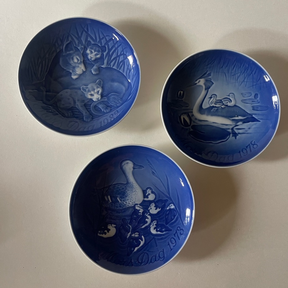 Royal Copenhagen Mother's Day  Plates Cobalt Blue 1978 (2) And 1982 Set Of 3 6”